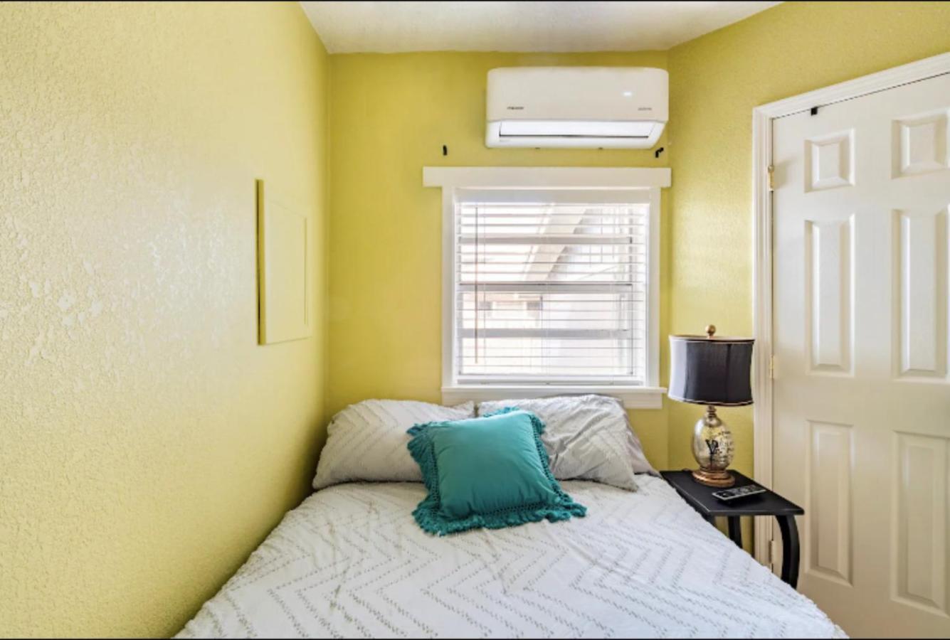 3-Bed Bungalow Walk To Historic Downtown Sanford Exterior photo